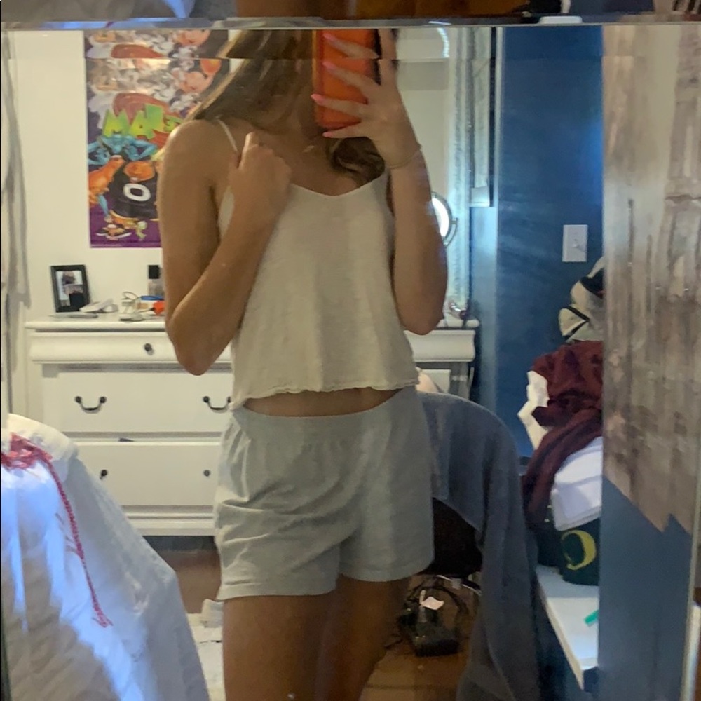 cream tank